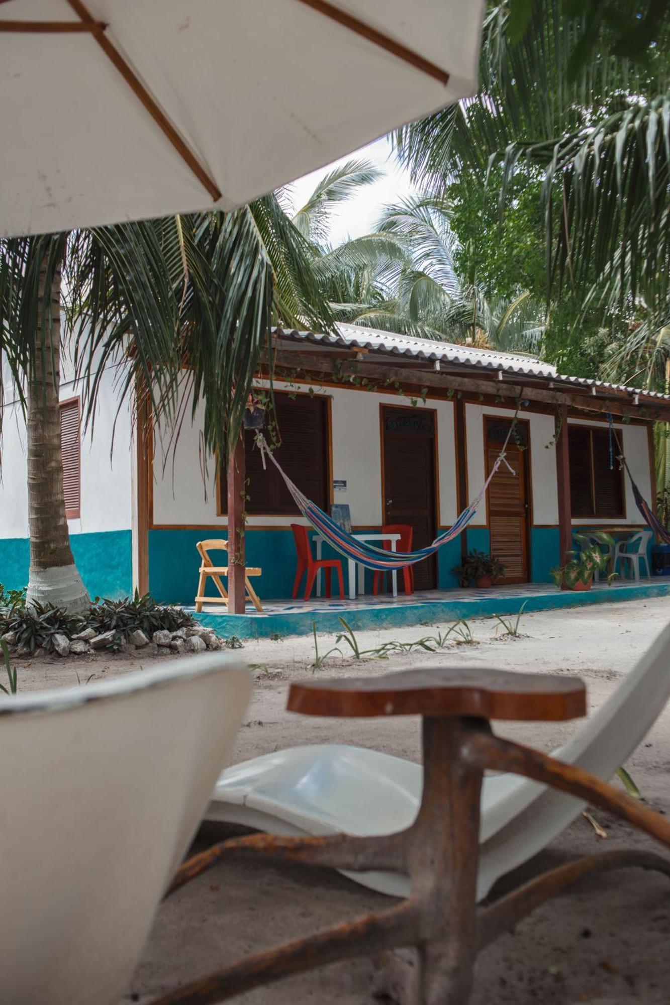 Isla Grande Eco-Hostal Екстериор снимка