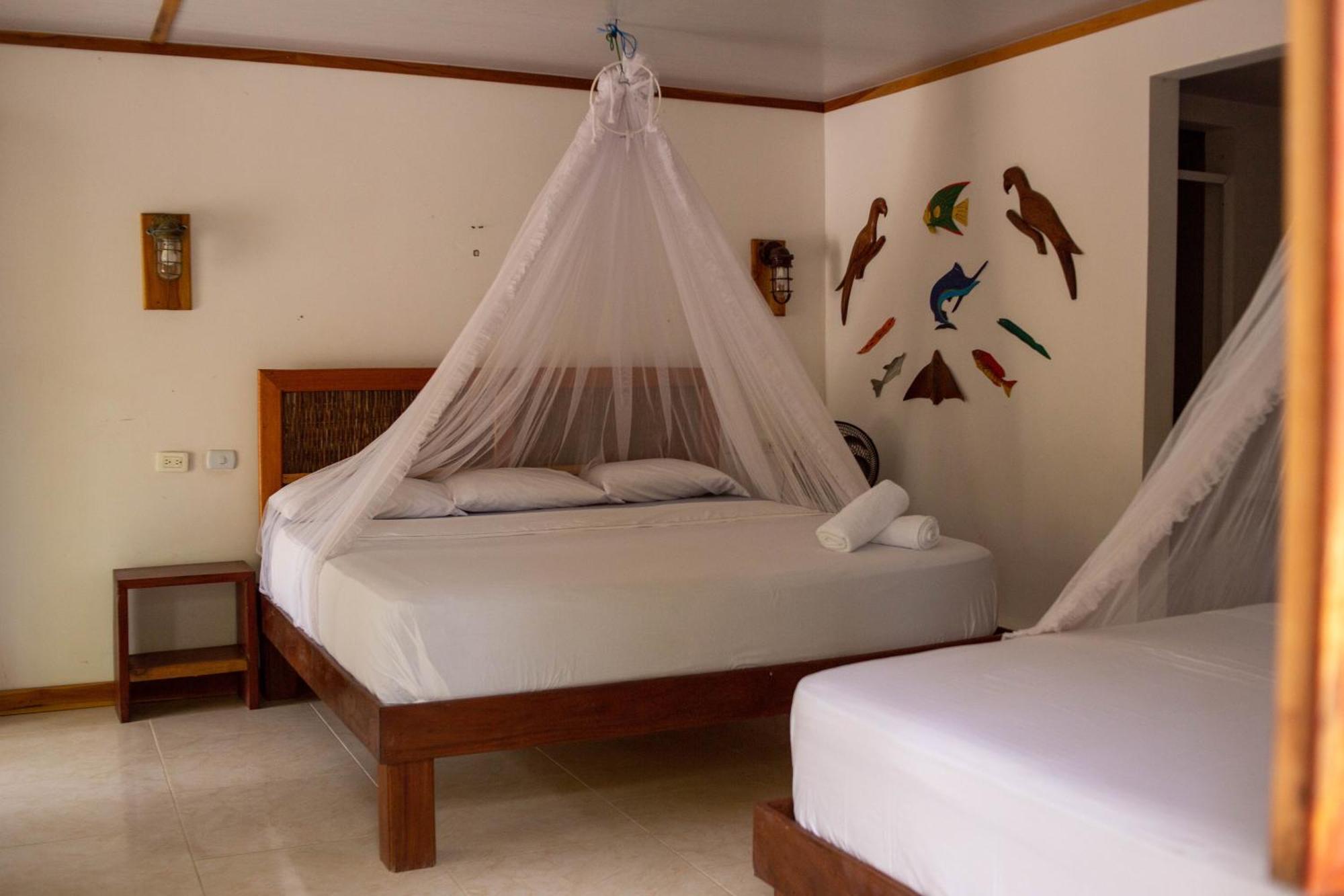 Isla Grande Eco-Hostal Екстериор снимка