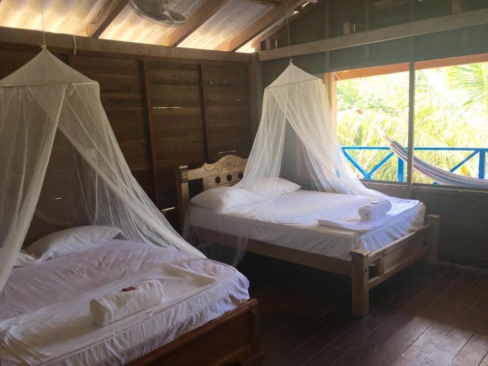 Isla Grande Eco-Hostal Екстериор снимка